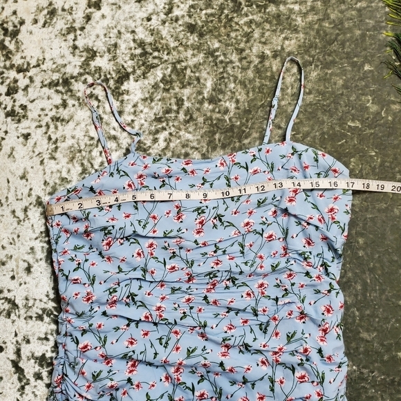 Bardot Ruched Floral Midi Dress - Picture 5 of 8